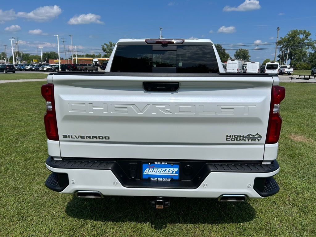 2023 Chevrolet Silverado 1500 High Country photo 6