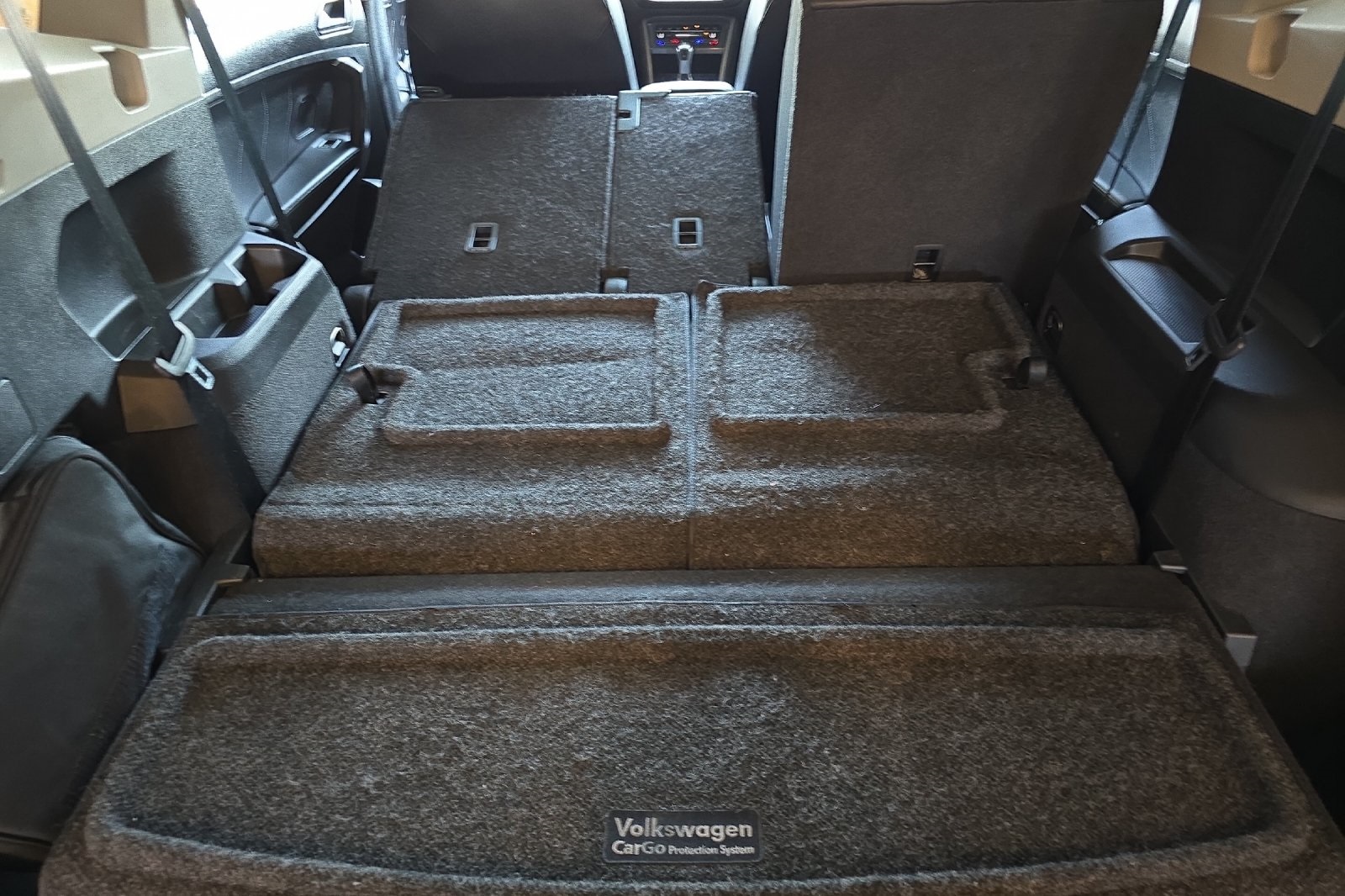 2022 Volkswagen Tiguan SE photo 13