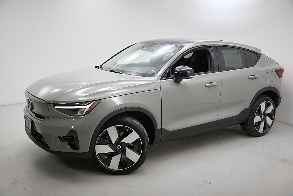 2023 VOLVO C40 - Image 2