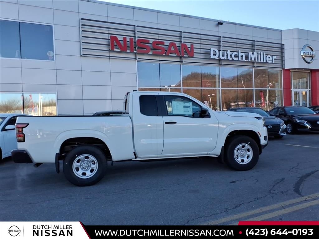 2026 Nissan Frontier S's photo