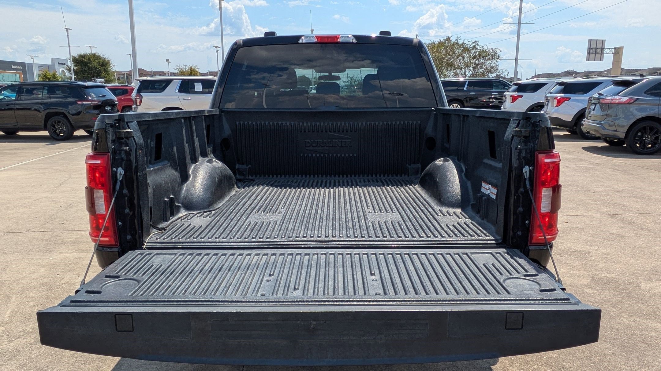 2023 Ford F-150 XLT photo 25