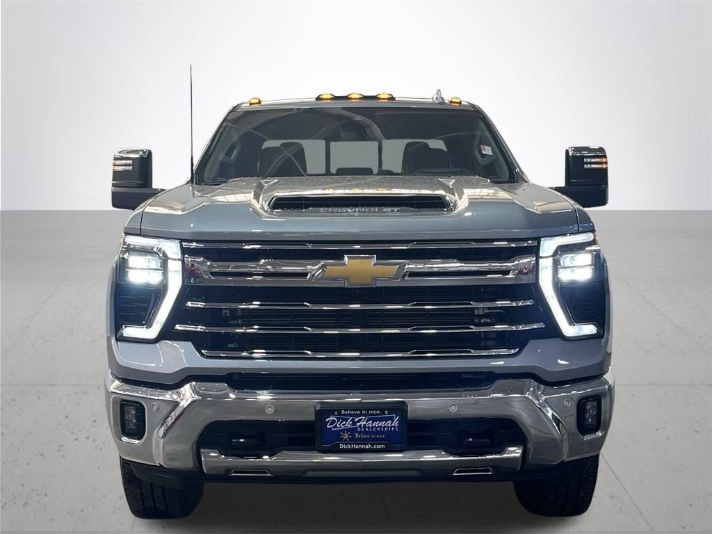 2024 Chevrolet Silverado 2500HD LTZ photo 3