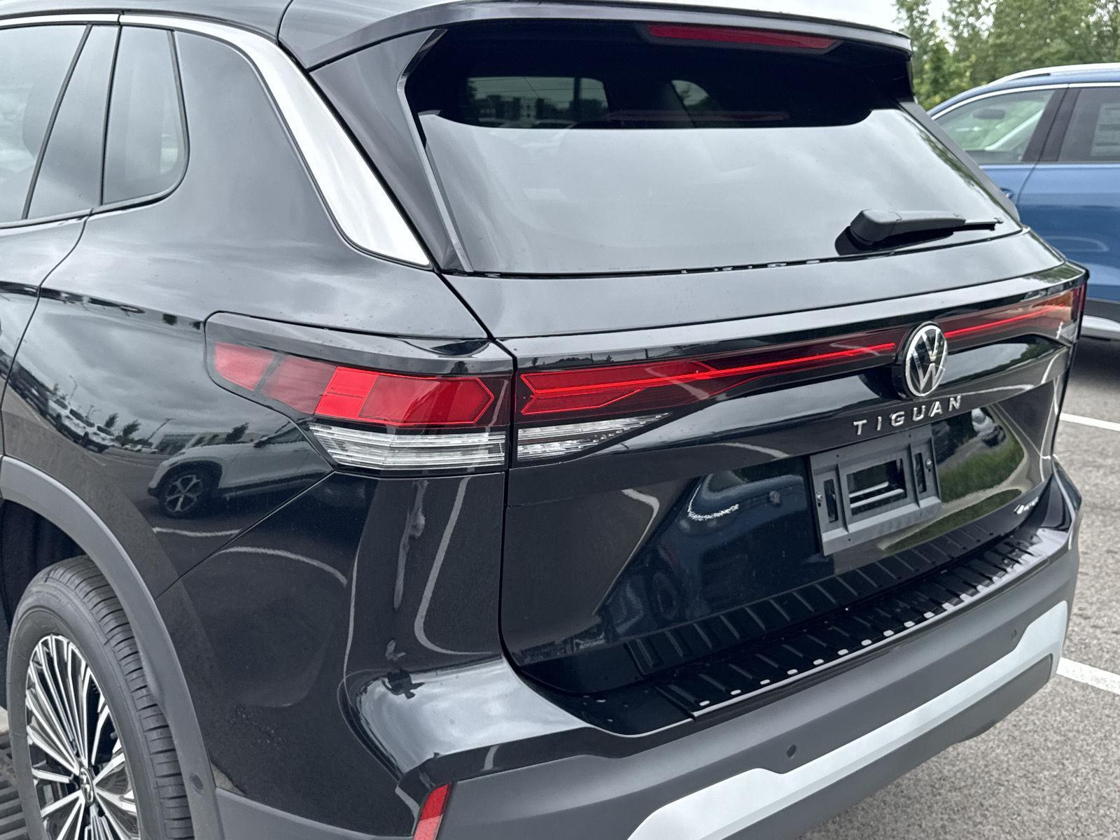 2025 Volkswagen Tiguan S photo 11