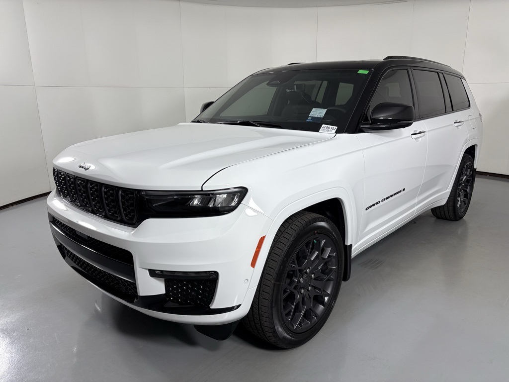 2025 Jeep Grand Cherokee L Summit Reserve photo 4
