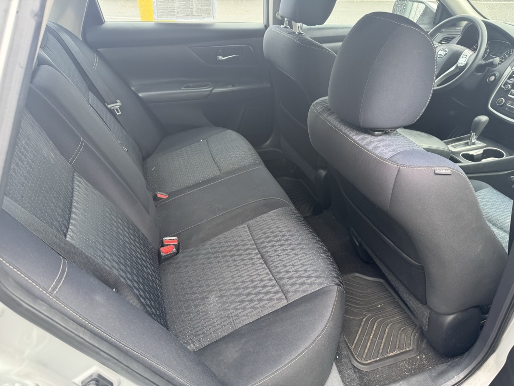 2016 Nissan Altima 2.5 S photo 13