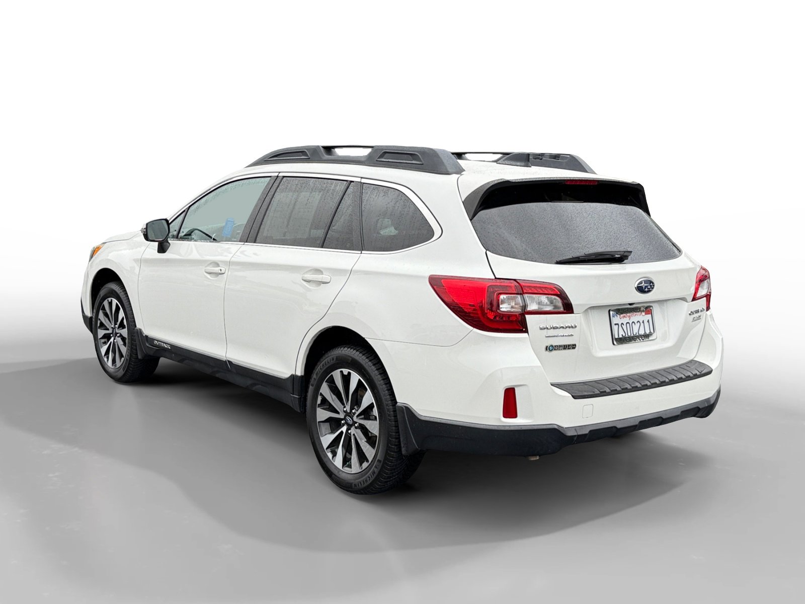 2016 Subaru Outback 2.5i photo 2
