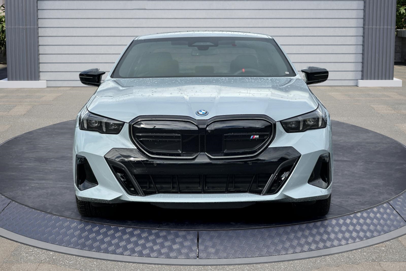 2025 Bmw i5 M60 photo 2