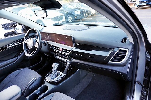 2024 Kia Seltos S photo 8