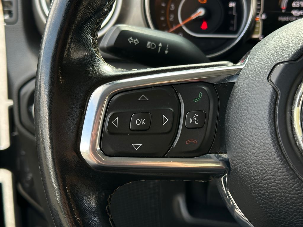 2020 Jeep Wrangler Unlimited Sahara photo 25