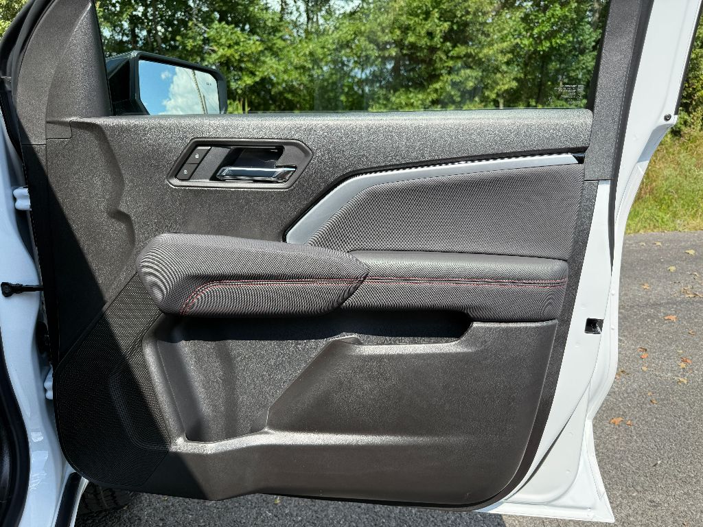 2026 Chevrolet Colorado Z71 photo 29