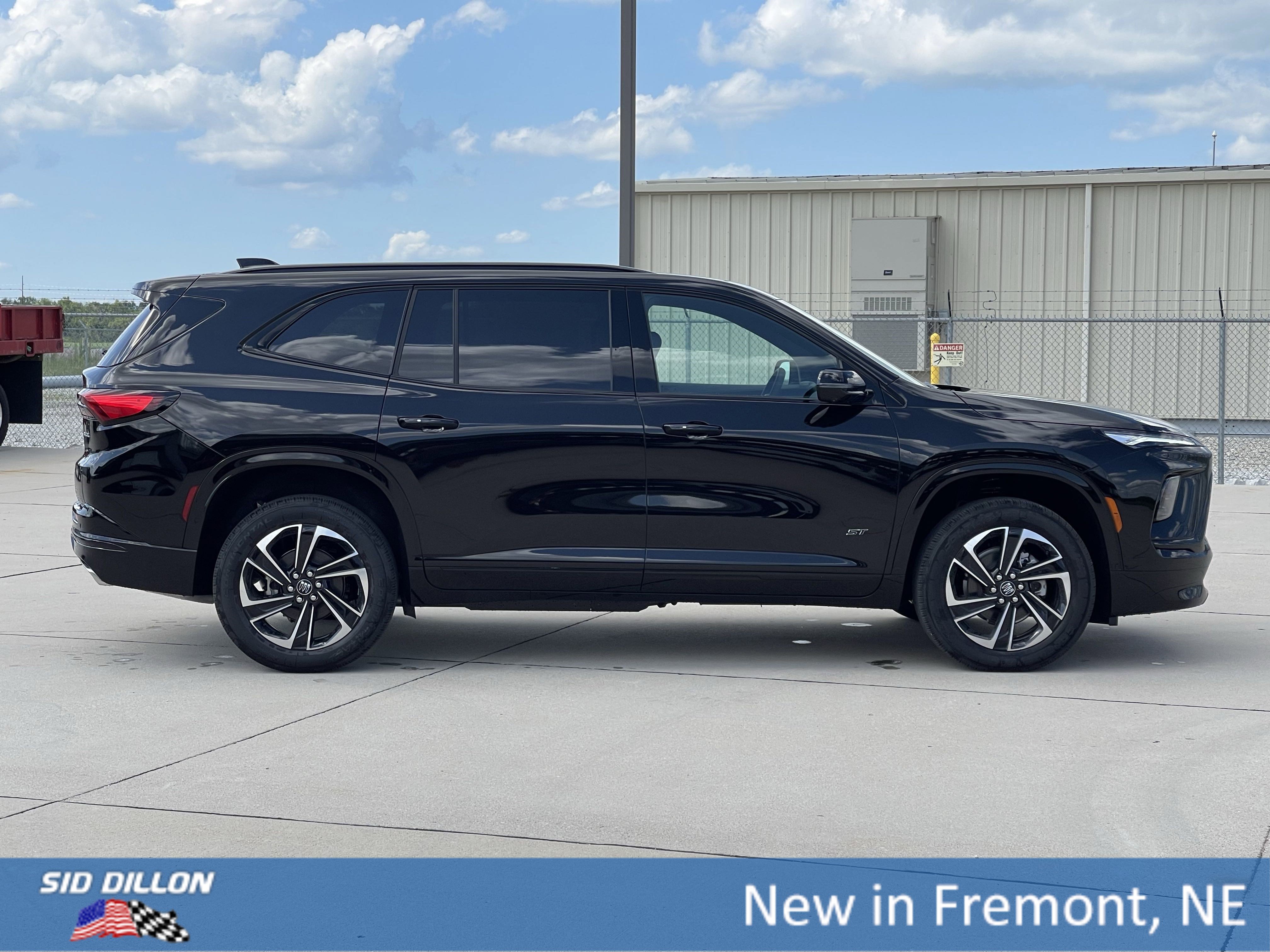 2026 Buick Enclave Sport Touring photo 11