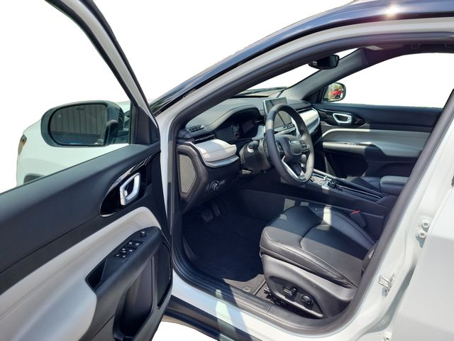 2025 Jeep Compass Limited photo 9