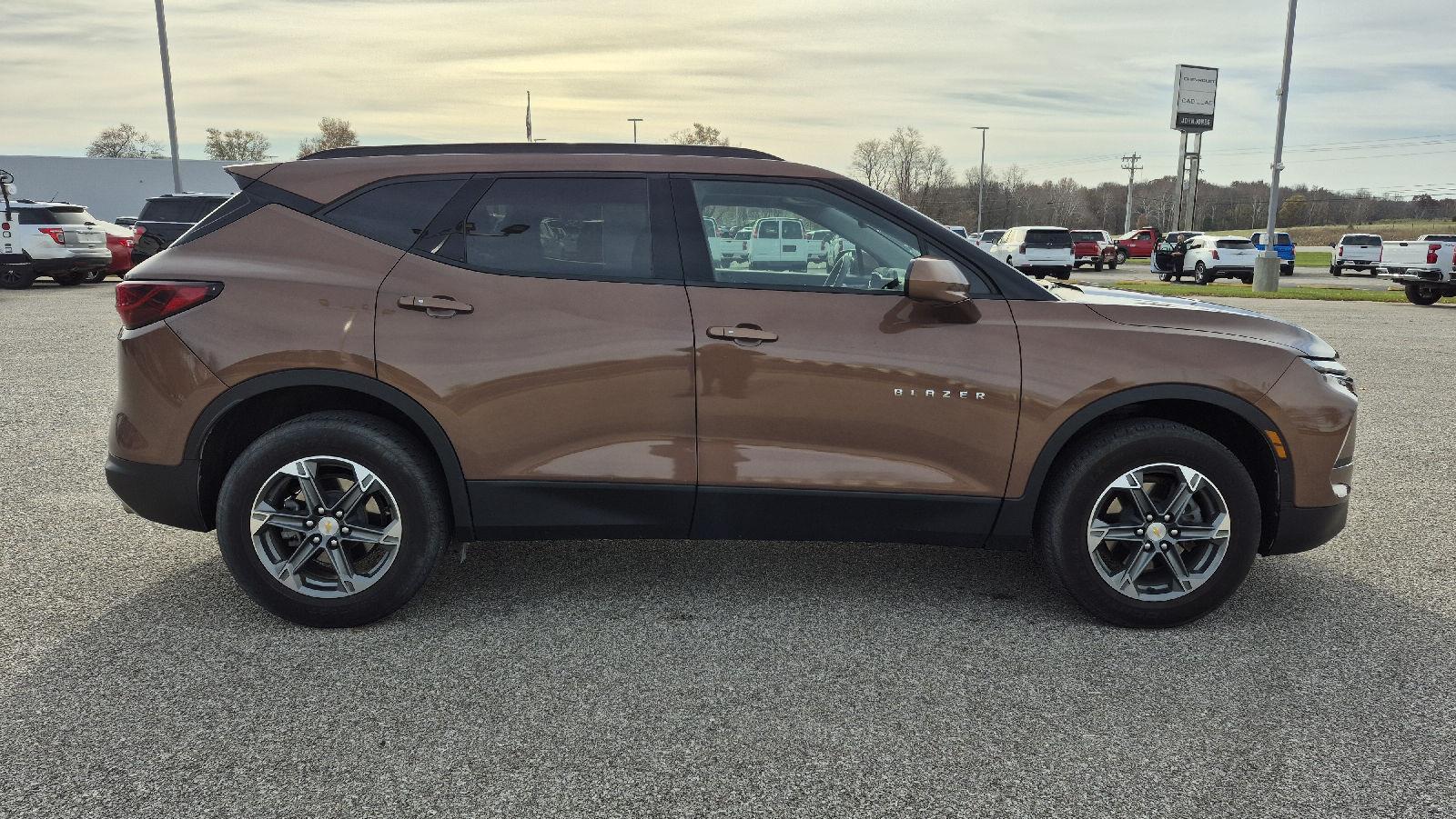 2024 Chevrolet Blazer 2LT photo 3