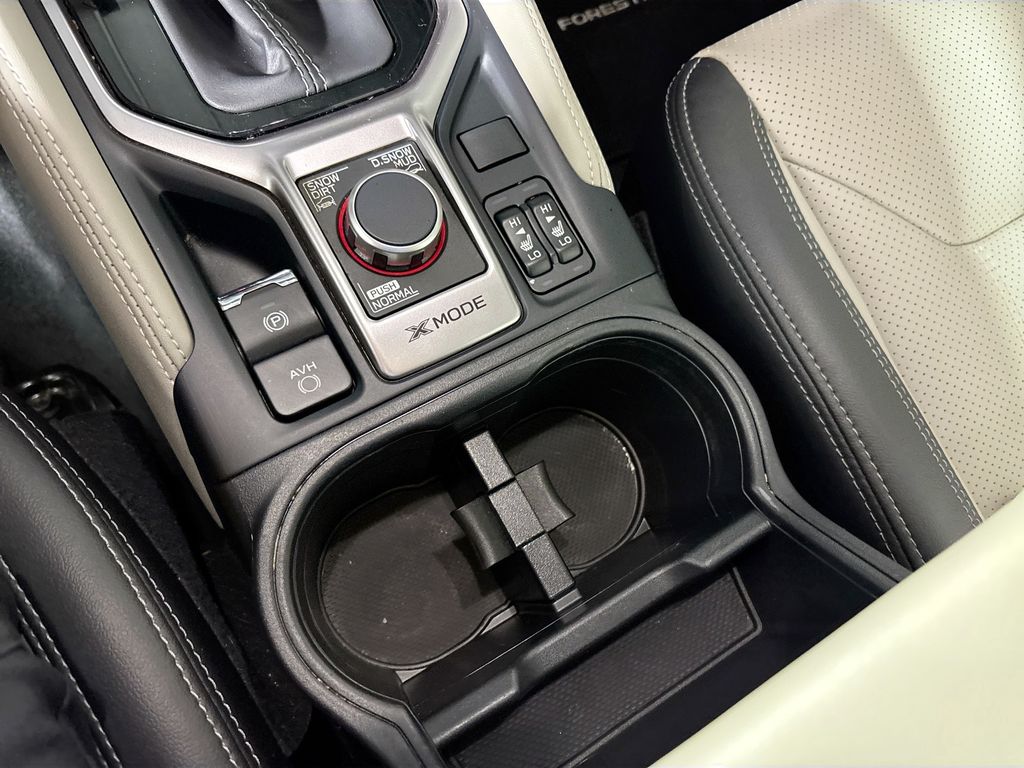 2022 Subaru Forester Limited photo 15