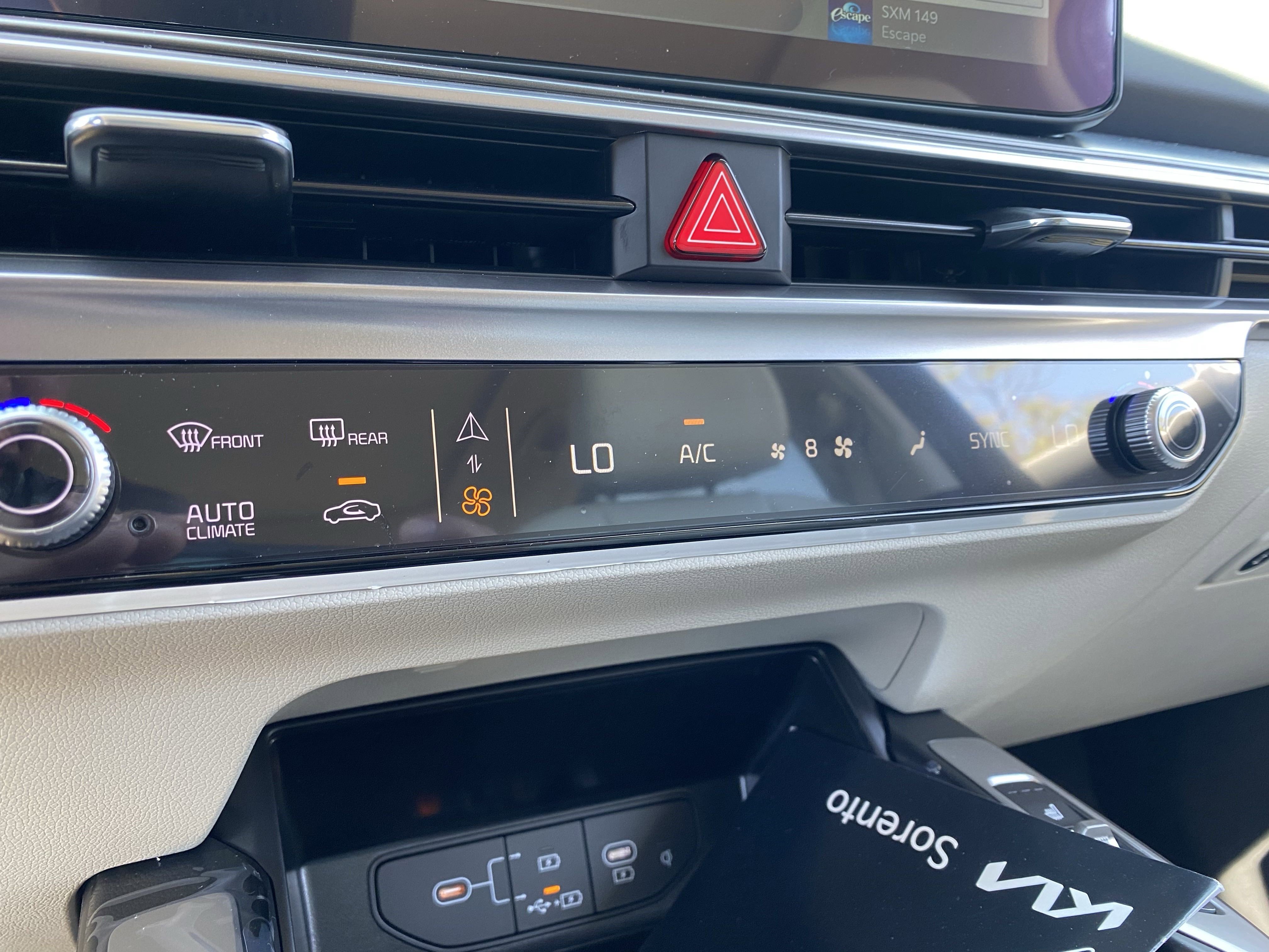 2025 Kia Sorento S photo 16