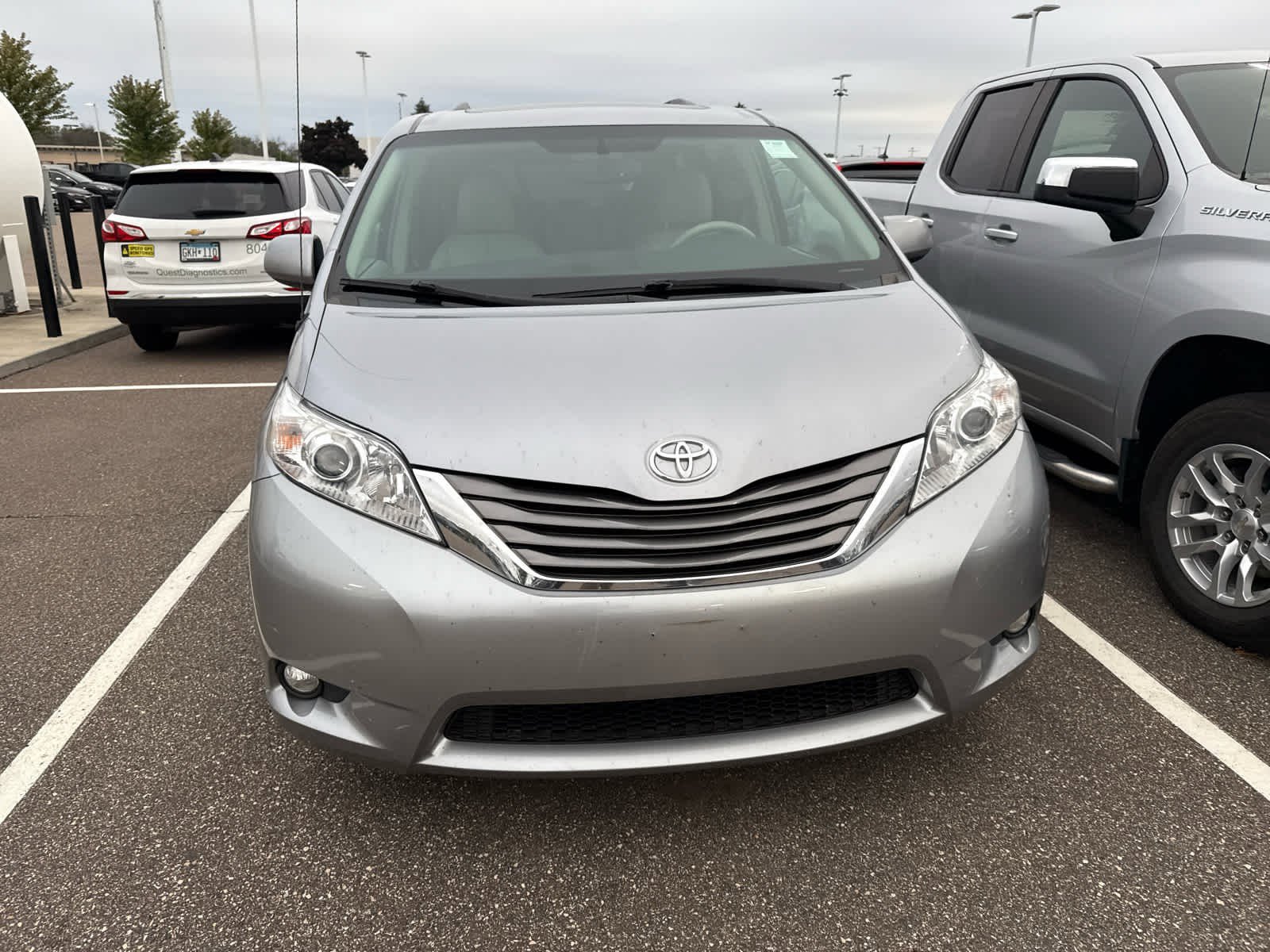 Used 2011 Toyota Sienna XLE with VIN 5TDYK3DC6BS167658 for sale in Brooklyn Center, Minnesota