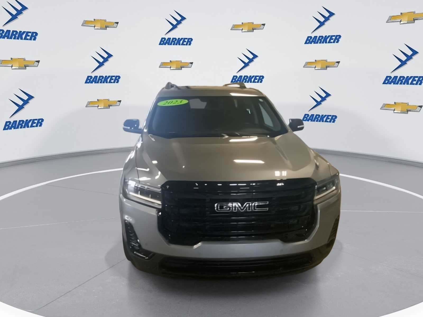 2023 Gmc Acadia SLT photo 3