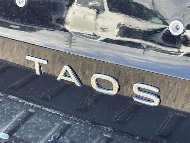 2025 Volkswagen Taos S photo 12