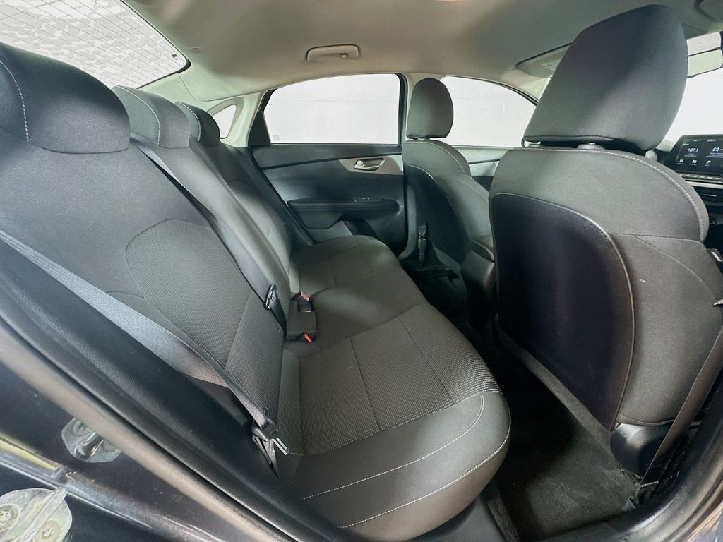 2019 Kia Forte LXS photo 29