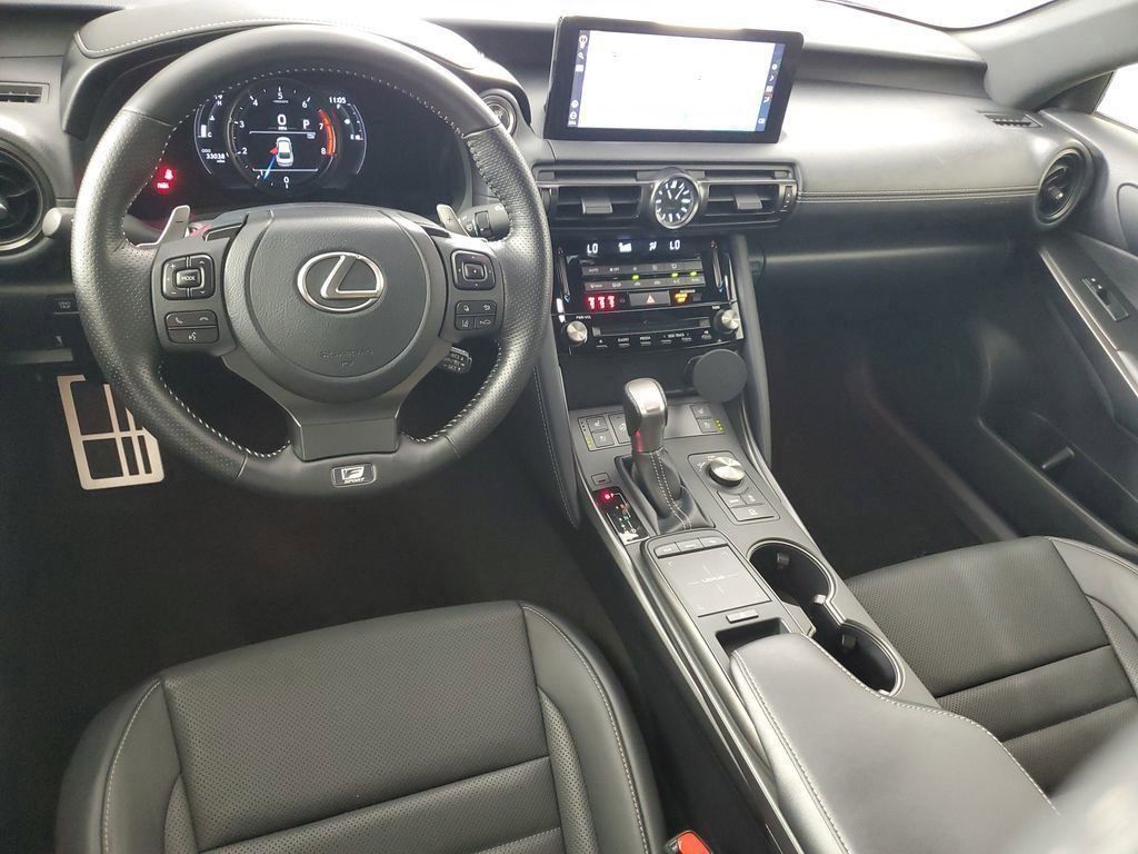 2023 Lexus IS 350 F SPORT photo 14