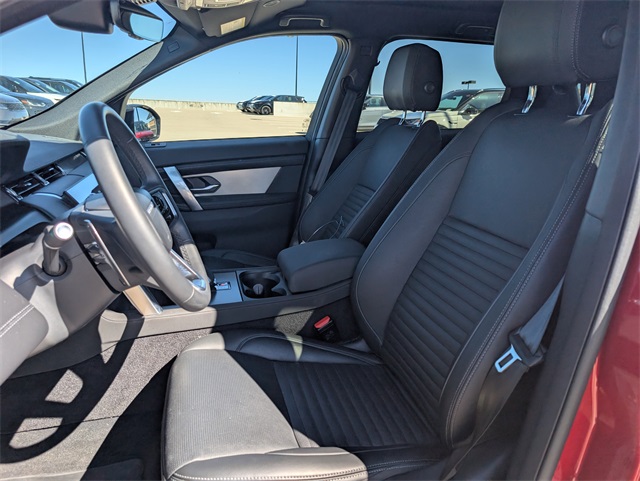 2024 Land Rover Discovery Sport SE photo 16
