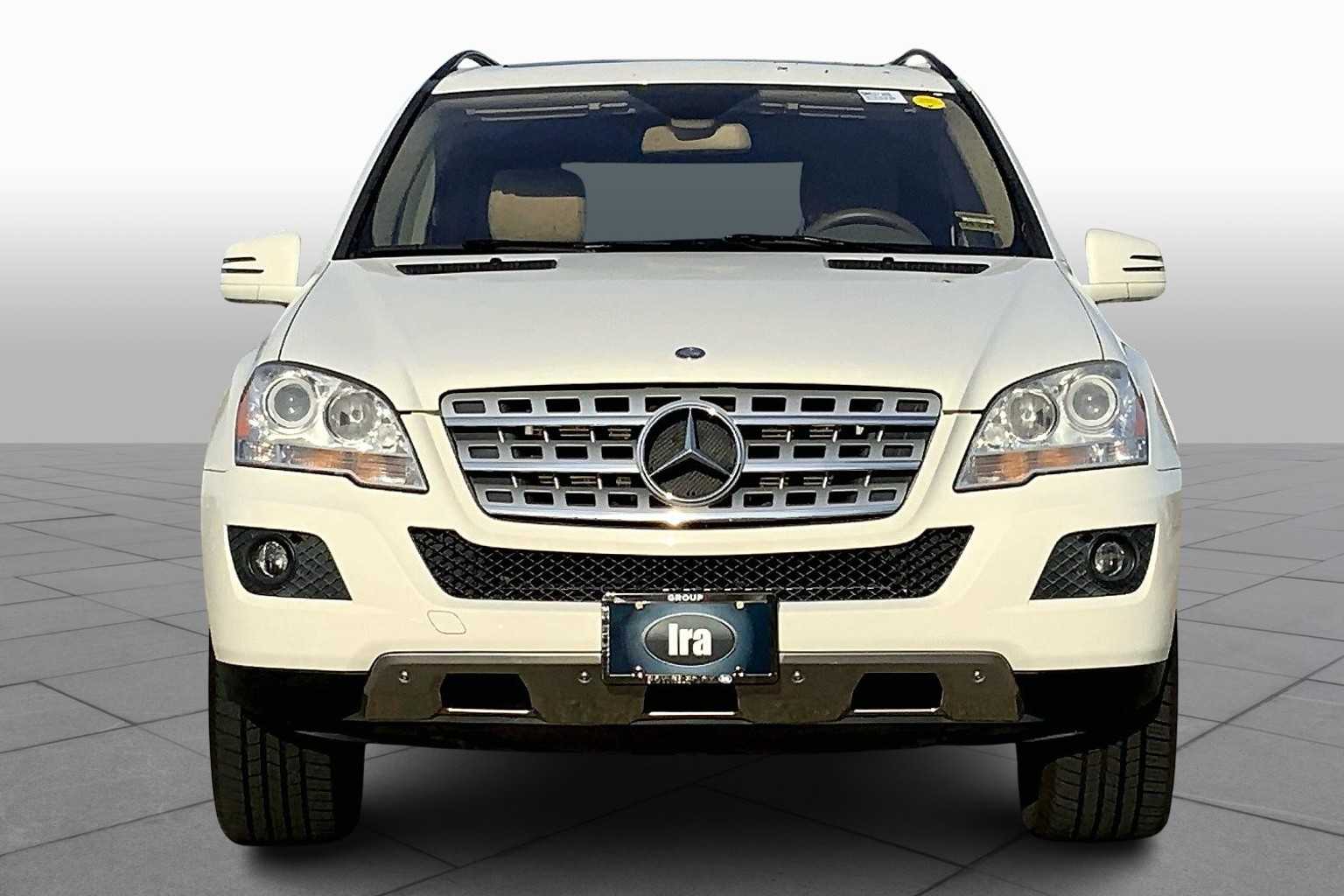 2011 Mercedes Benz ML 350 4MATIC photo 3