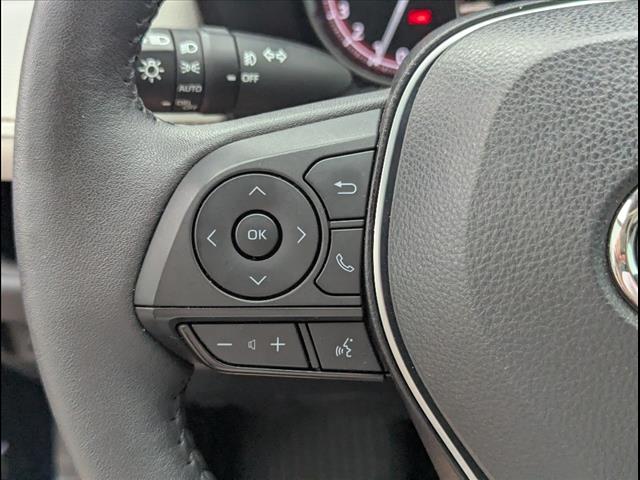 2023 Toyota RAV4 XLE Premium photo 17