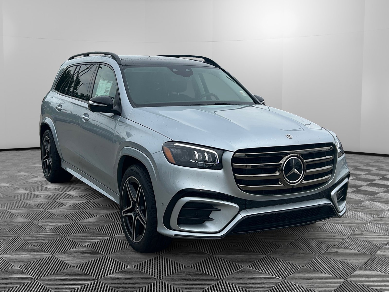 2025 Mercedes-Benz GLS Base's photo