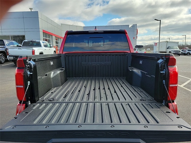 2025 Toyota Tacoma SR5 Double Cab photo 8