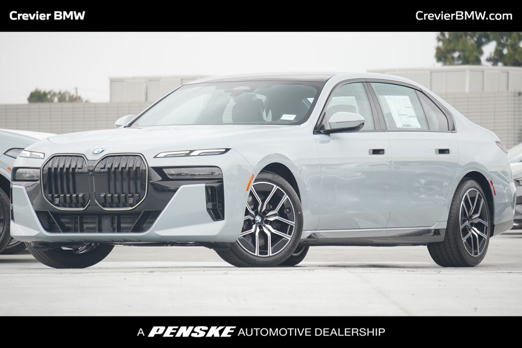 2025 BMW 7 Series 740i's photo