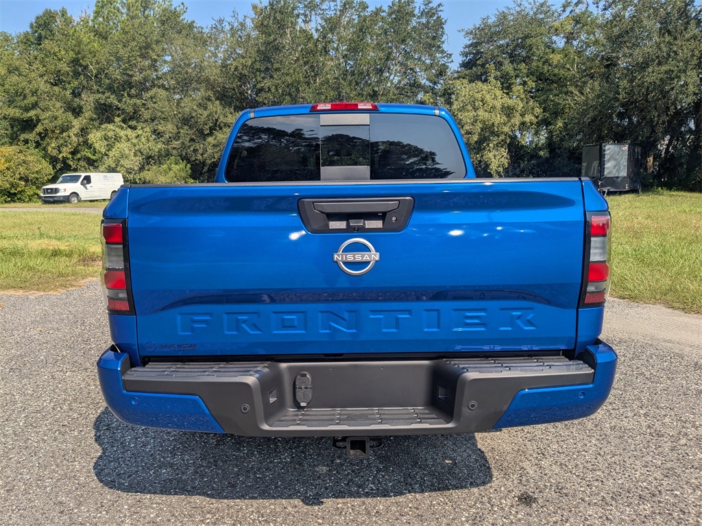 2026 Nissan Frontier Crew Cab SV photo 4