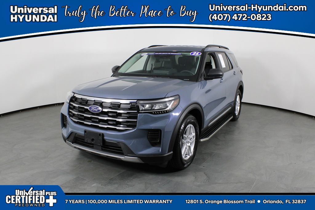 2025 Ford Explorer Active's photo