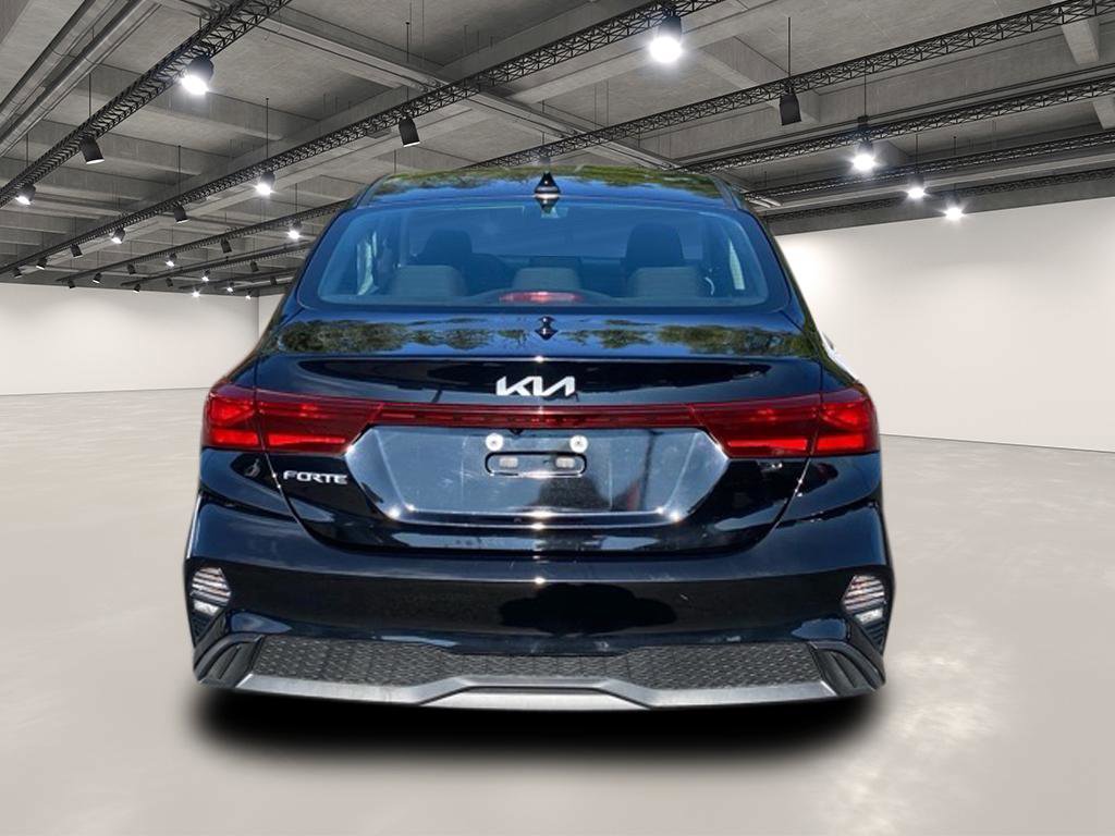 2023 Kia Forte LXS photo 6