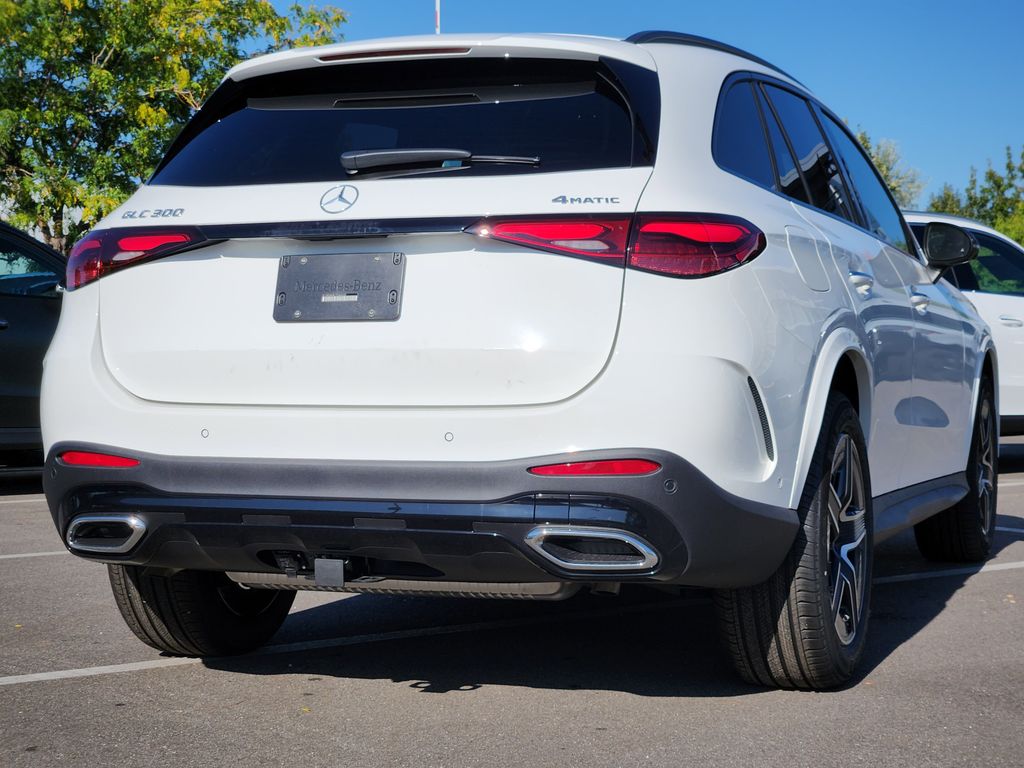 2026 Mercedes Benz GLC 300 4MATIC photo 8