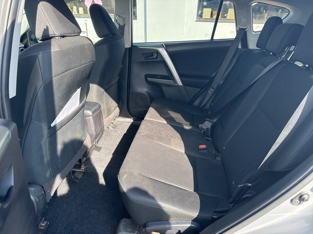2017 Toyota RAV4 LE photo 28