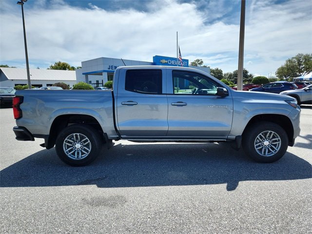 2026 Chevrolet Colorado LT photo 9