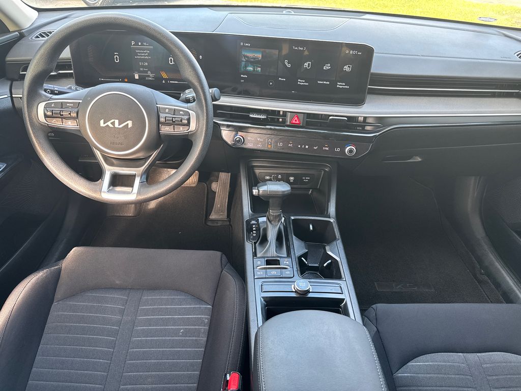 2025 Kia K5 LXS photo 21