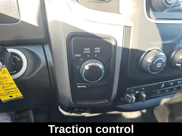2017 Ram 2500 Tradesman photo 14