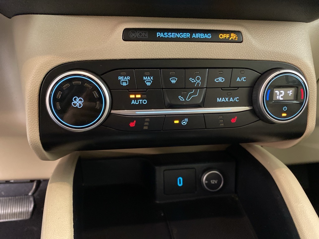 2020 Ford Escape SEL photo 3