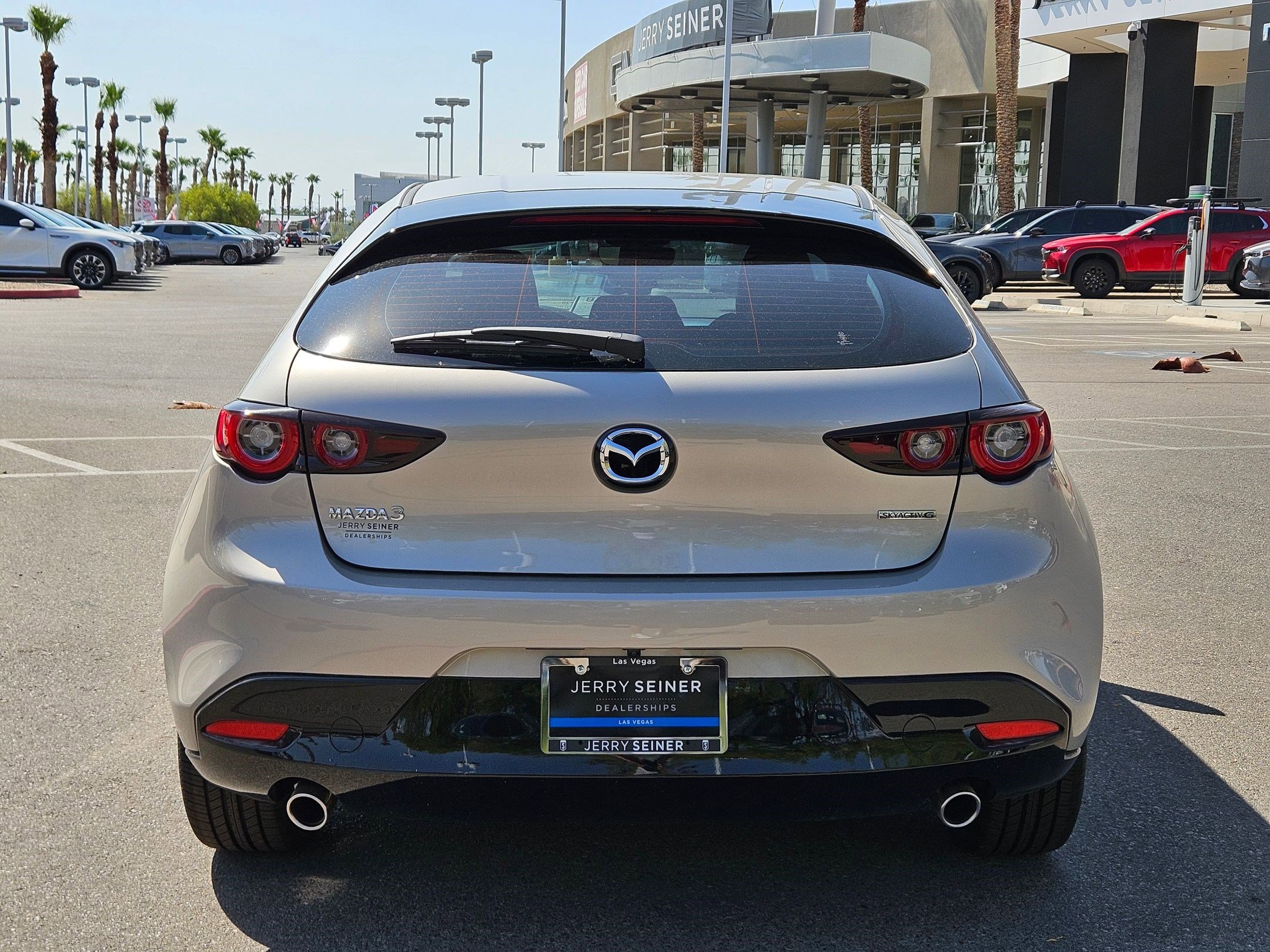 2025 Mazda Mazda3 Hatchback 2.5 Select Sport photo 4