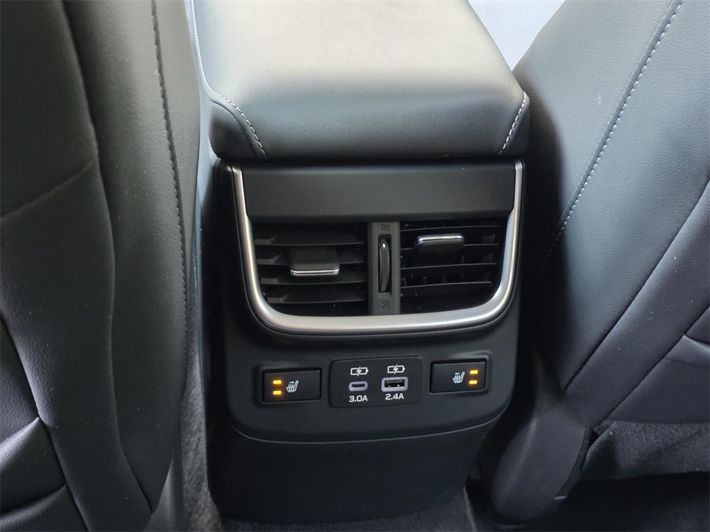 2023 Subaru Outback Touring XT photo 13