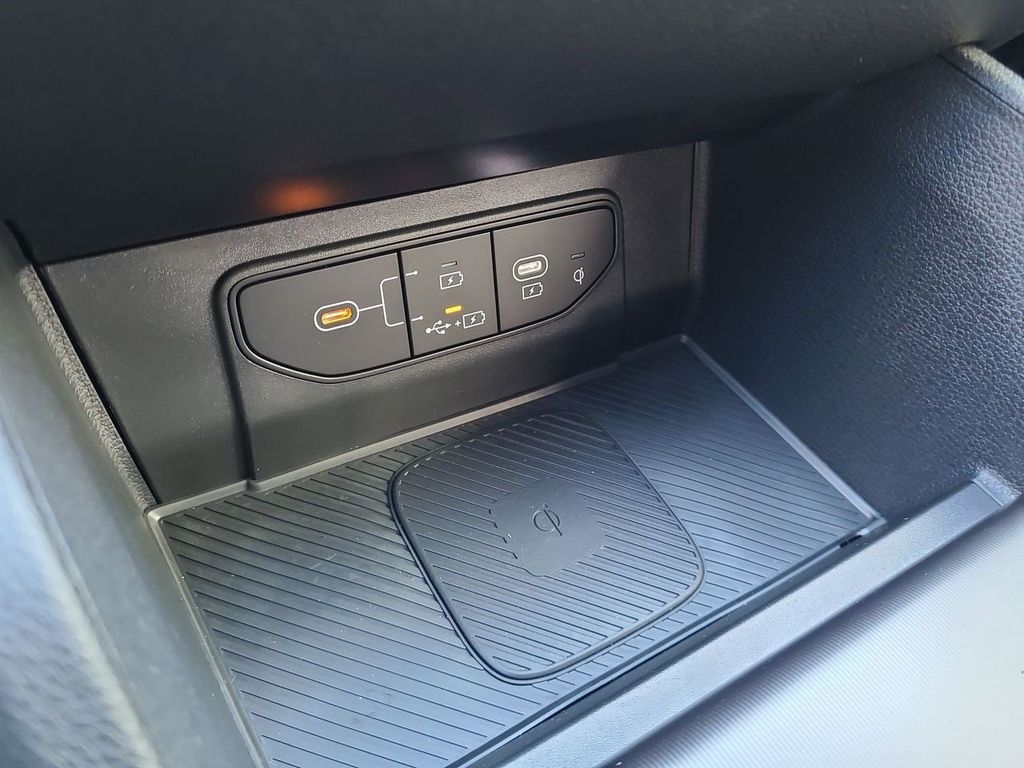 2026 Kia Sportage EX photo 23