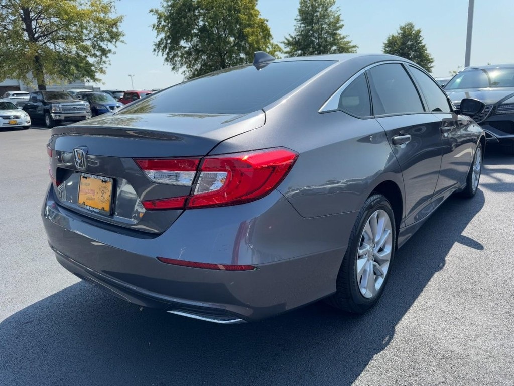 2019 Honda Accord LX photo 3