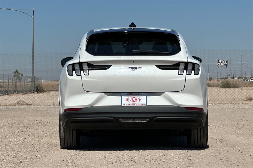 2025 Ford Mustang Mach-E Premium photo 5