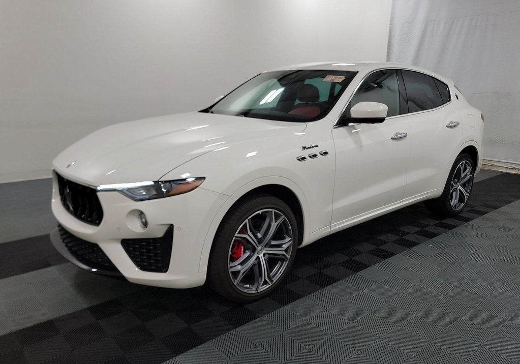 2022 Maserati Levante Modena photo 2