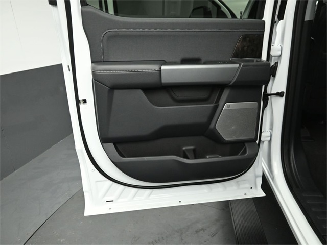 2025 FORD F-250 - Image 22