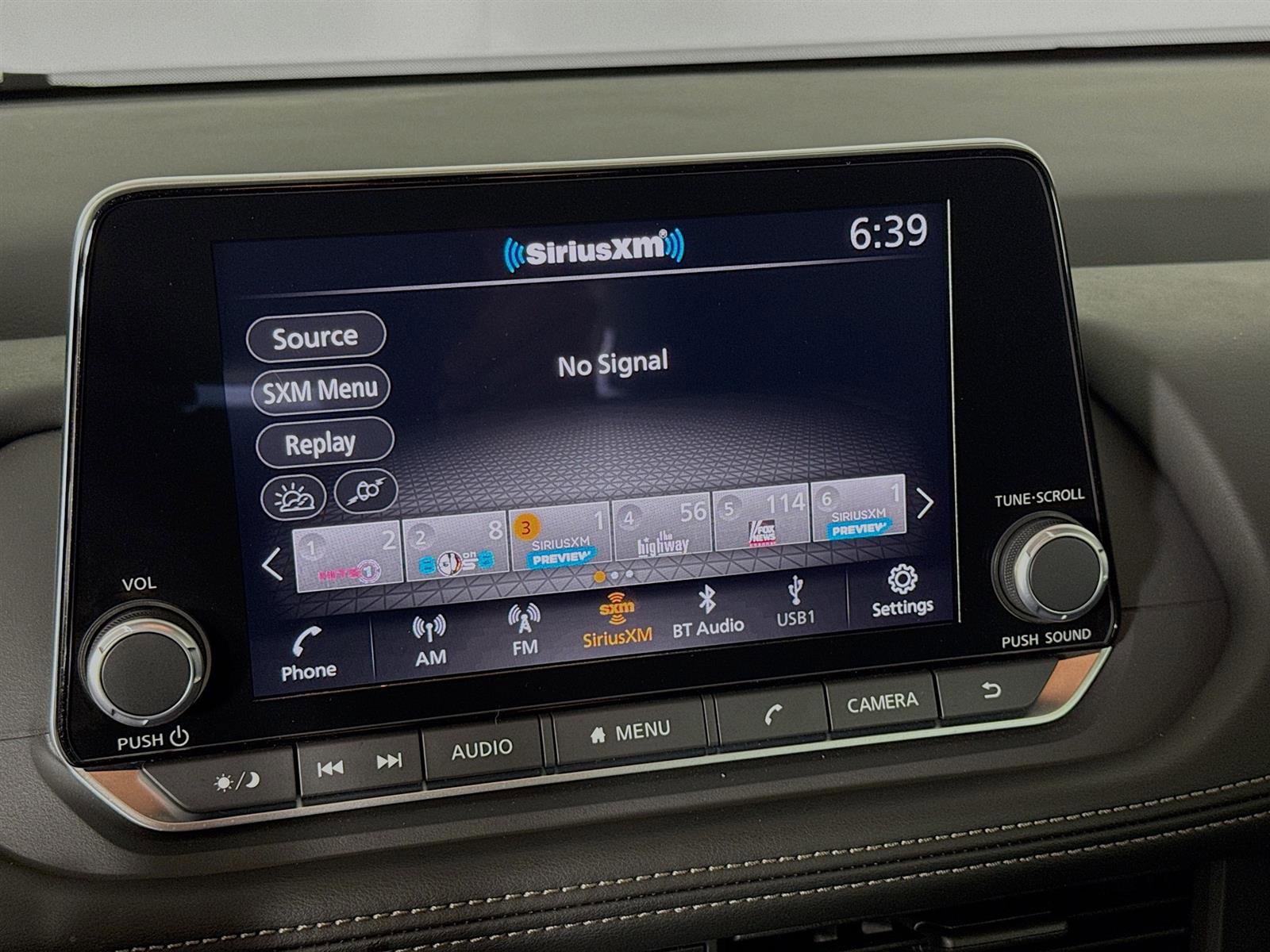 2025 Nissan Rogue S photo 9