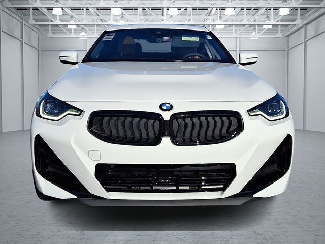 2026 Bmw 230i xDrive photo 2