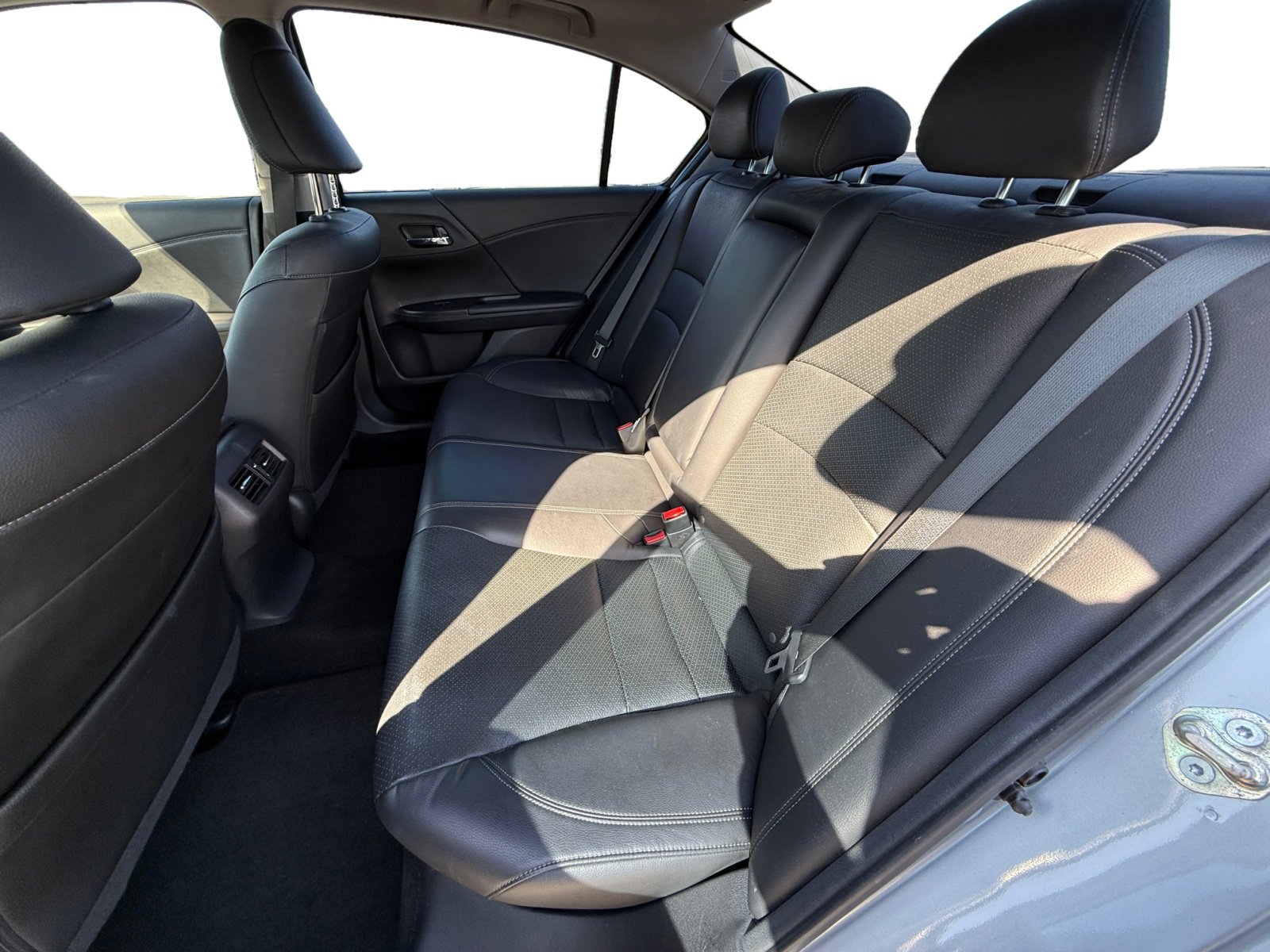 2016 Honda Accord EX-L V6 photo 16