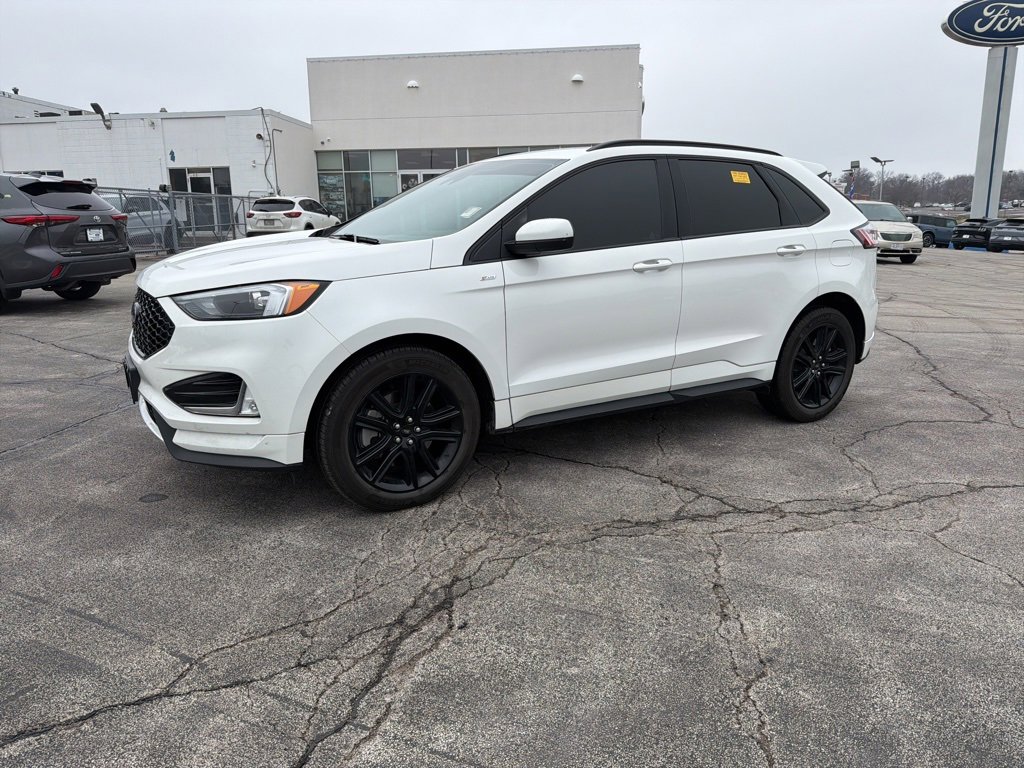 2022 Ford Edge ST-Line's photo